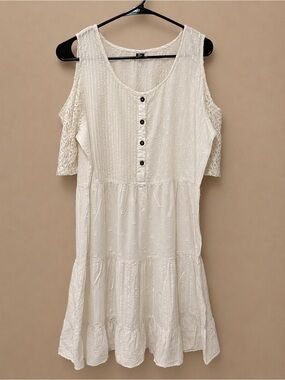 Sacred Threads Cream Cold-Shoulder Button-Front Tunic
